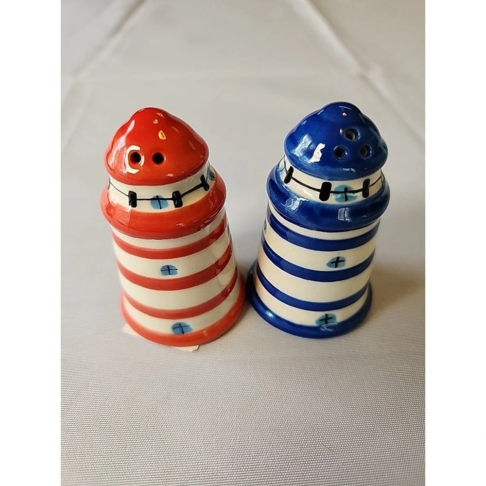 NWT Vintage Light House Salt & Pepper Shakers Handpainted Nautical Striped Cute